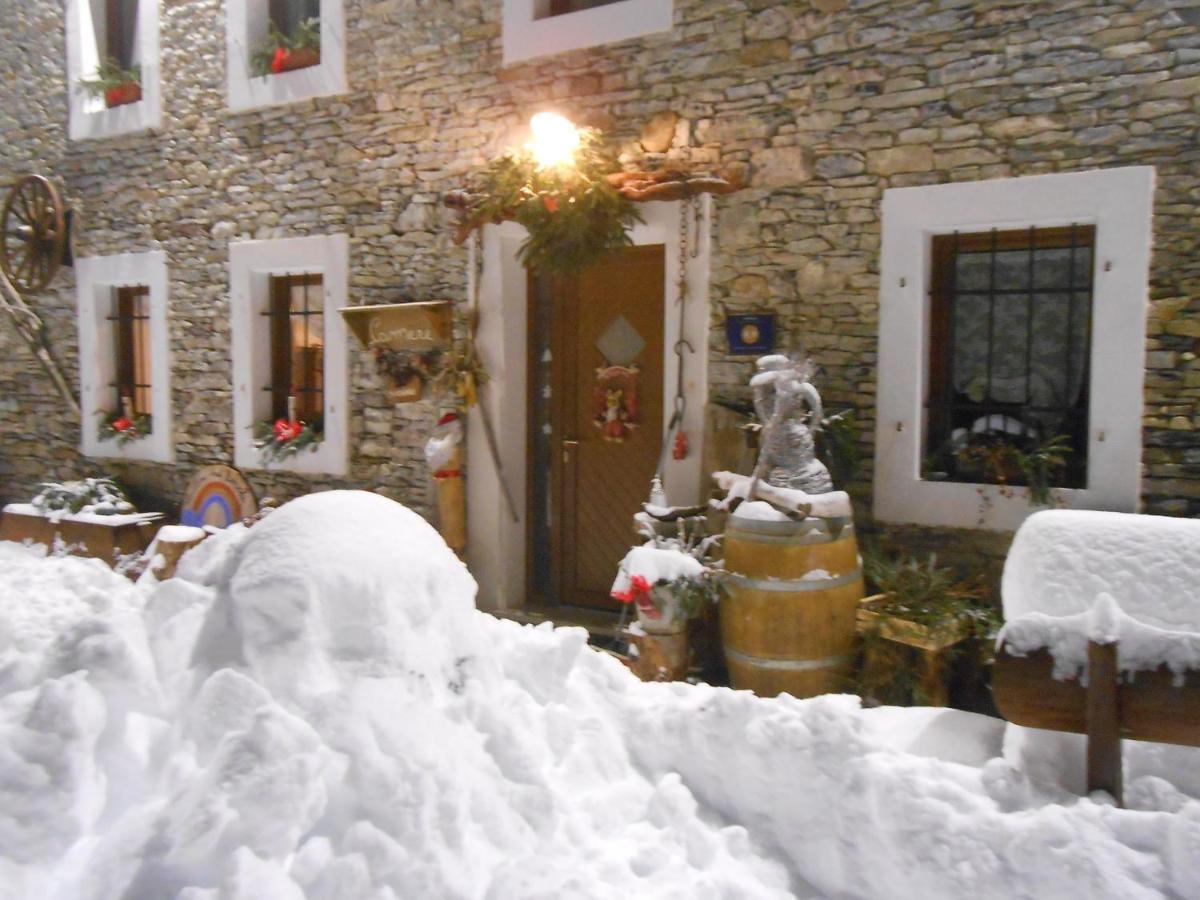 Agriturismo La Casa Nei Boschi Colderu Exterior foto
